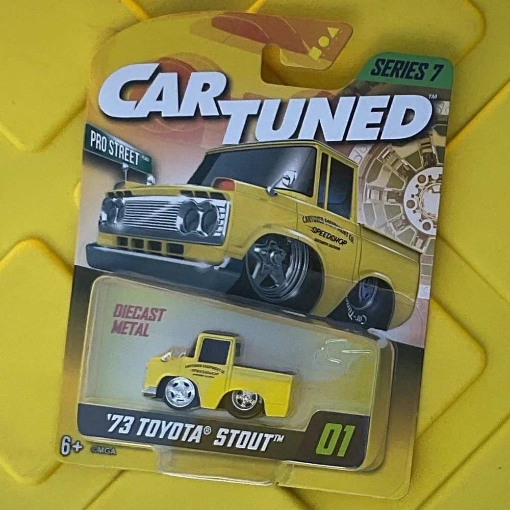 CarTuned Series 7 73 Toyota Stout 01 Pro Street Diecast Metal Yellow Truck New